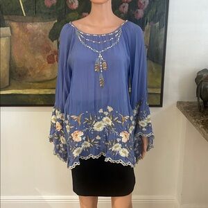 Johnny Was blue rayon blouse with embroidered floral design